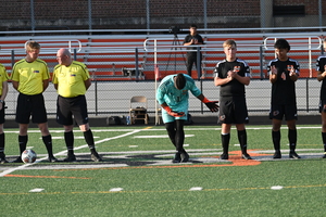 09-13 UHS Soccer v Normal Community - Varsity